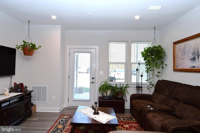 10401 Resort Rd Unit F, Ellicott City, MD 21042 - living area featuring dark wood-type flooring, baseboards, and recessed lighting