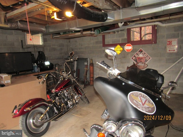410 Pine Glen Rd, Moshannon, PA 16859 - unfinished basement with concrete block wall