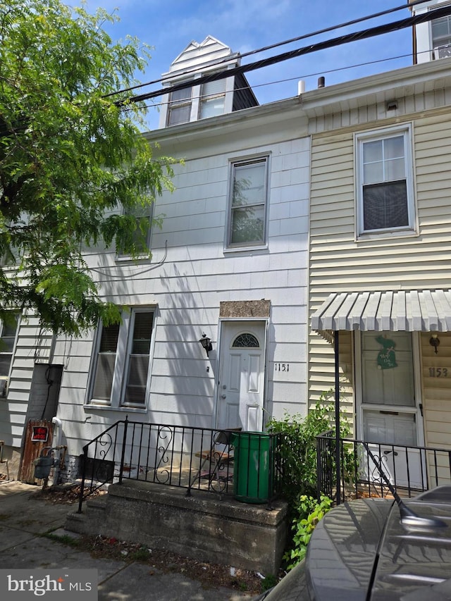 1151 E King St, York, PA 17403 - view of front of house