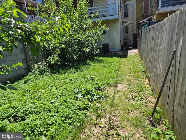 1151 E King St, York, PA 17403 - view of yard with central AC unit