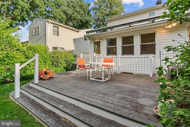 530 Anneslie Rd, Baltimore, MD 21212 - wooden terrace featuring outdoor dining area