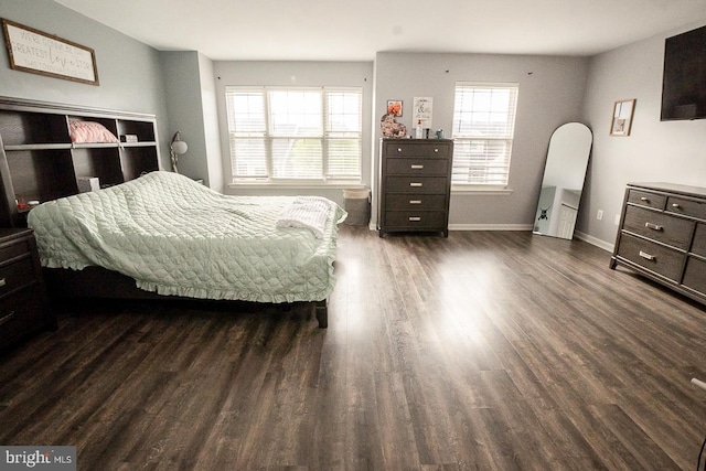 315 Dogwood St, Bally, PA 19503 - bedroom featuring wood finished floors and baseboards