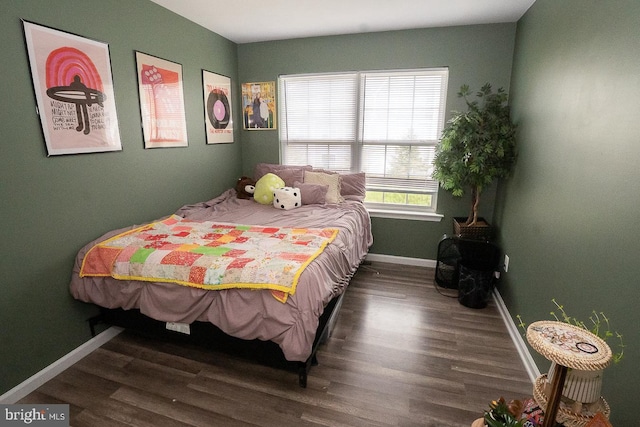 315 Dogwood St, Bally, PA 19503 - bedroom with wood finished floors and baseboards