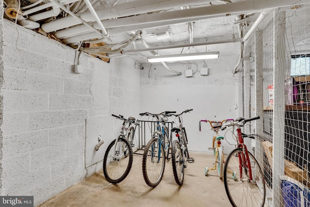 6517 Potomac Ave Unit A2, Alexandria, VA 22307 - view of garage