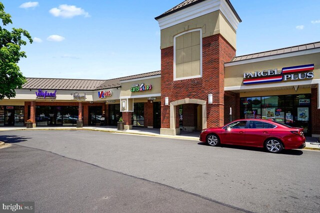 6517 Potomac Ave Unit A2, Alexandria, VA 22307 - view of commercial property