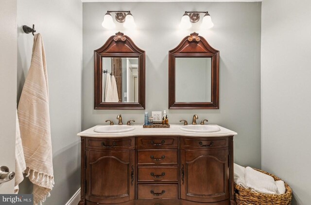 2218 Oakwood Ln, Atco, NJ 08004 - full bath featuring double vanity