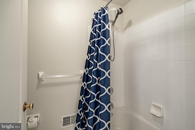256 Silverbell Ct, West Chester, PA 19380 - full bath featuring shower / bathtub combination with curtain