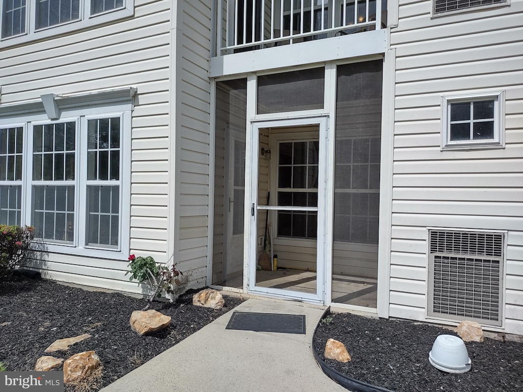 112 Bayland Dr Unit B, Havre De Grace, MD 21078 - entrance to property featuring a balcony