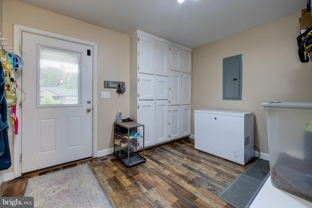 94 Eagle Ct, Woodstock, VA 22664 - foyer entrance with electric panel, dark wood-type flooring, and baseboards