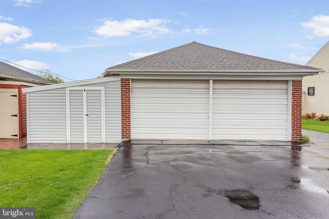 837 Broadway, Hanover, PA 17331 - view of garage