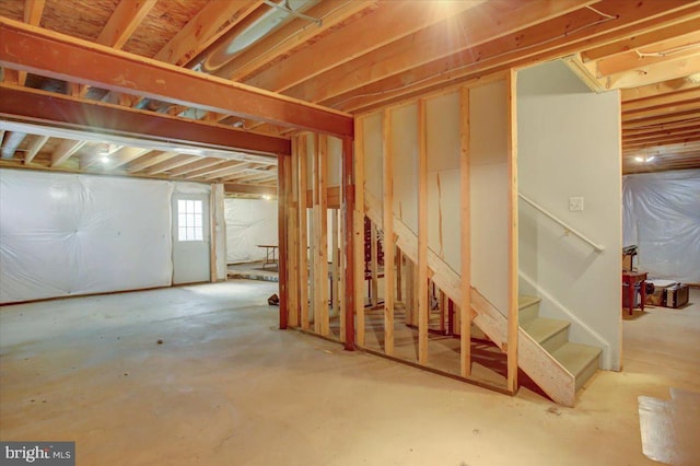 10526 Jasper Dr S, Greencastle, PA 17225 - below grade area with stairway