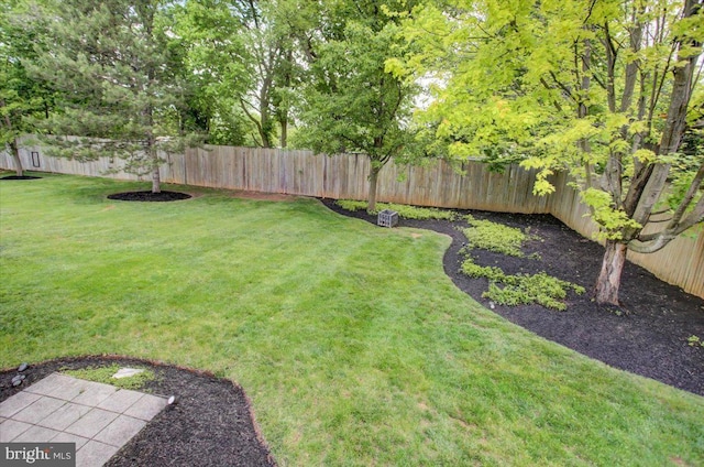10526 Jasper Dr S, Greencastle, PA 17225 - view of yard