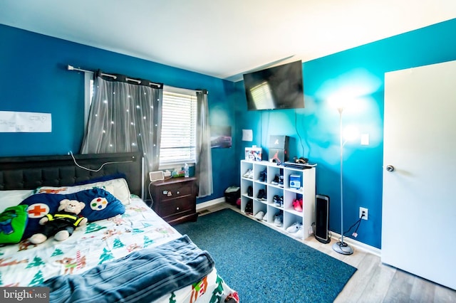 4548 Conwell Dr, Annandale, VA 22003 - bedroom with wood finished floors and baseboards