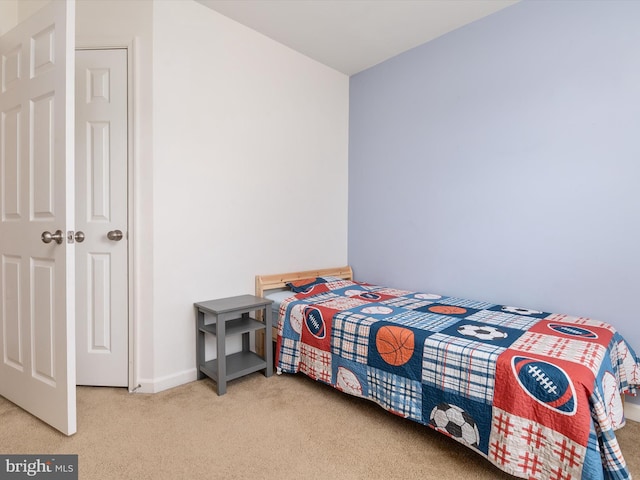 6888 Tasker Fls, Elkridge, MD 21075 - carpeted bedroom featuring baseboards