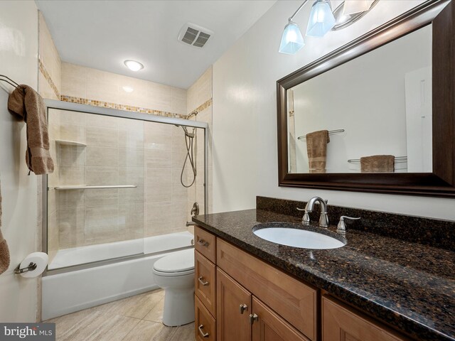4001 Rosemeade Dr, Fairfax, VA 22033