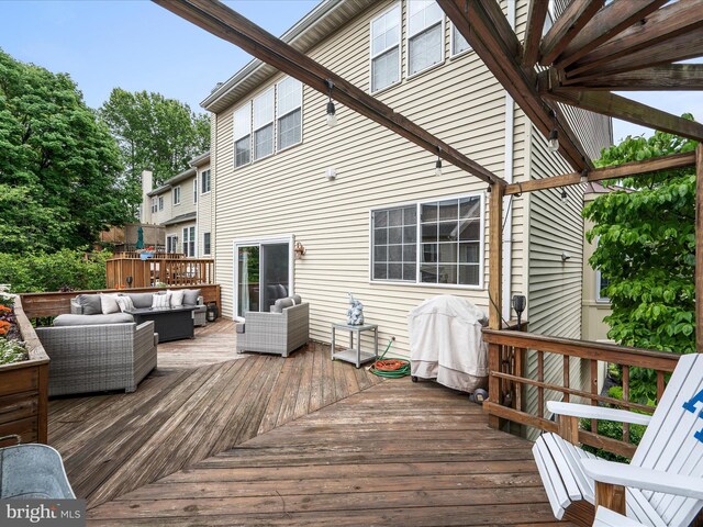4001 Rosemeade Dr, Fairfax, VA 22033