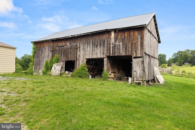 98 Magnificent Ln, Hedgesville, WV 25427 - view of barn with a yard