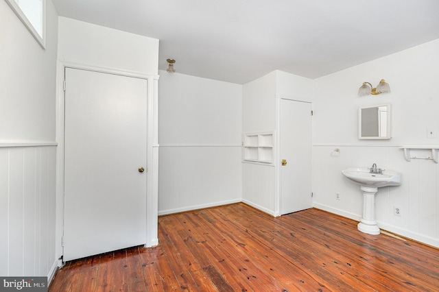 6908 S Roxbury Mill Rd, Spotsylvania, VA 22551 - bathroom with hardwood / wood-style floors