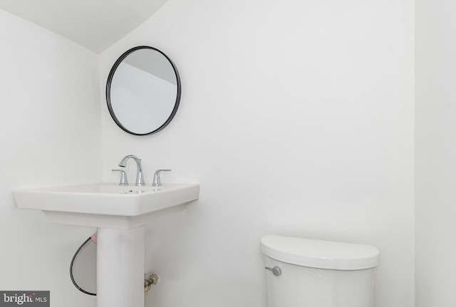 6908 S Roxbury Mill Rd, Spotsylvania, VA 22551 - half bath with toilet