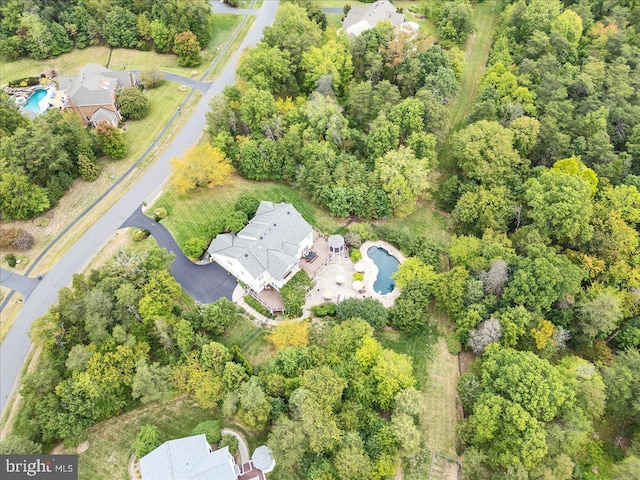 27422 Bridle Pl, Chantilly, VA 20152 - aerial view of property's location with a pool