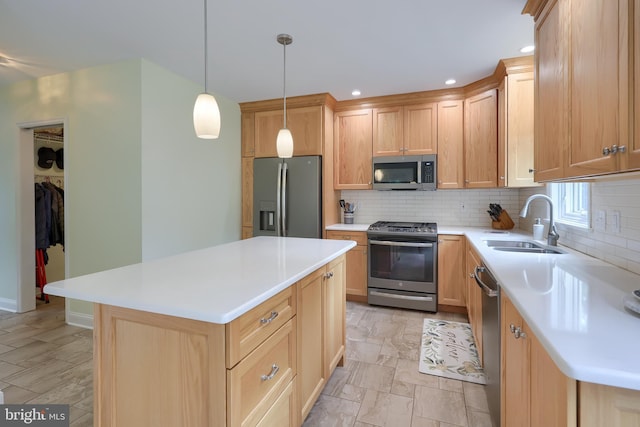 1350 Hyde Park Dr, Lancaster, PA 17601 - kitchen with appliances with stainless steel finishes, a sink, tasteful backsplash, light countertops, and recessed lighting