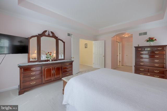 1350 Hyde Park Dr, Lancaster, PA 17601 - bedroom featuring a raised ceiling, light carpet, arched walkways, and crown molding
