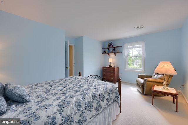 1350 Hyde Park Dr, Lancaster, PA 17601 - bedroom with light carpet and baseboards