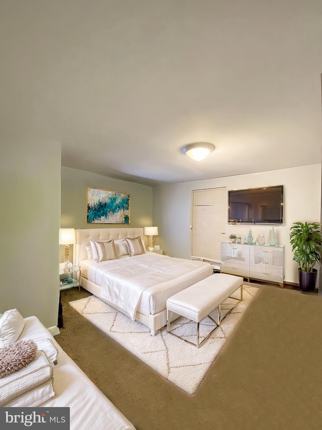 2845 Harlem Ave, Baltimore, MD 21216 - carpeted bedroom featuring baseboards