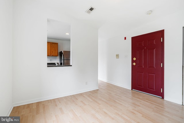 909 S 20th St Unit 3, Philadelphia, PA 19146 - foyer entrance featuring light wood finished floors, baseboards, and recessed lighting