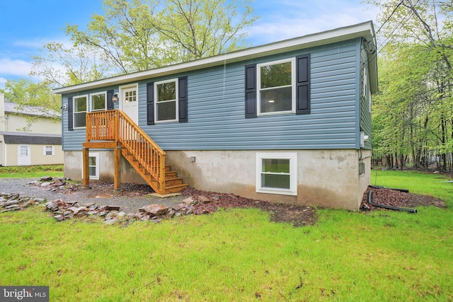 33 Lucretius Trl, Albrightsville, PA 18210 - view of front of property with a front yard