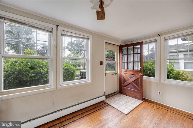 344 Clearbrook Ave, Lansdowne, PA 19050 - unfurnished sunroom featuring baseboard heating and plenty of natural light