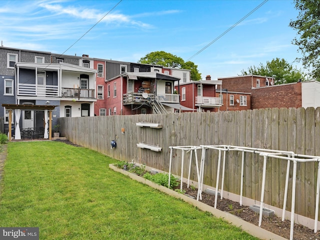 546 N Plum St, Lancaster, PA 17602 - view of yard with a garden