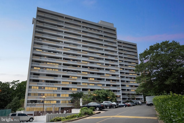 6101 Edsall Rd Unit 702, Alexandria, VA 22304 - view of building exterior