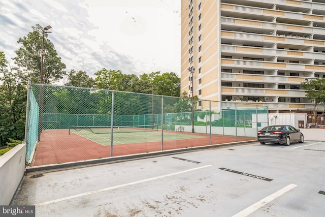 6101 Edsall Rd Unit 702, Alexandria, VA 22304 - view of tennis court