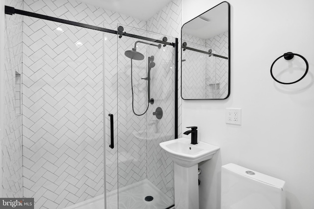 3059 Patrick Henry Dr Unit 201, Falls Church, VA 22044 - bathroom with toilet and a stall shower