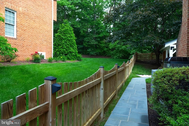 10000 Manor Pl, Fairfax, VA 22032 - view of yard featuring central air condition unit