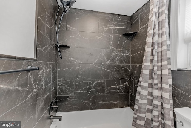 1936 S Sartain St, Philadelphia, PA 19148 - full bathroom with shower / bathtub combination with curtain, toilet, and tile walls