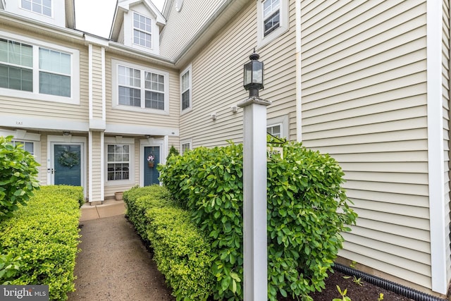205 Strawberry Ct, Warwick, PA 18974 - view of doorway to property