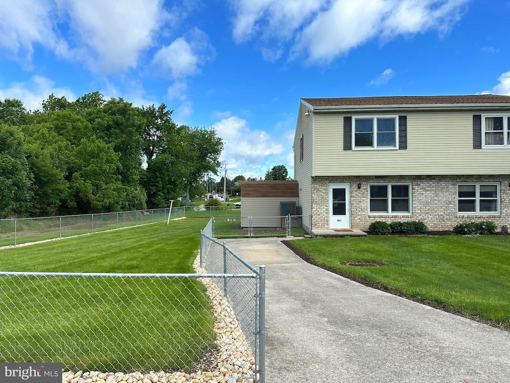 426 Manor St, Hanover, PA 17331 - view of property exterior featuring brick siding
