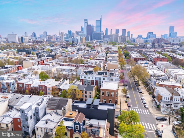 903 Corinthian Ave Unit B, Philadelphia, PA 19130 - skyline view