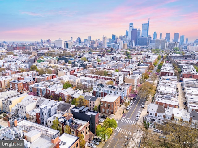903 Corinthian Ave Unit B, Philadelphia, PA 19130 - skyline view