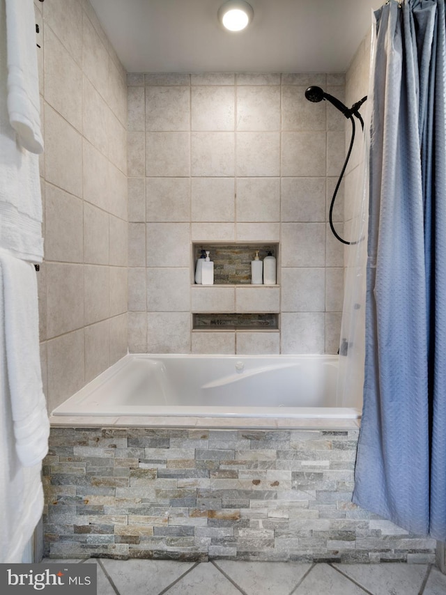 1204 Drexel Ave, Drexel Hill, PA 19026 - bathroom with tiled shower / bath combo