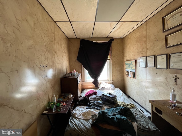 3606 Harlem Ave, Baltimore, MD 21229 - bedroom featuring a drop ceiling