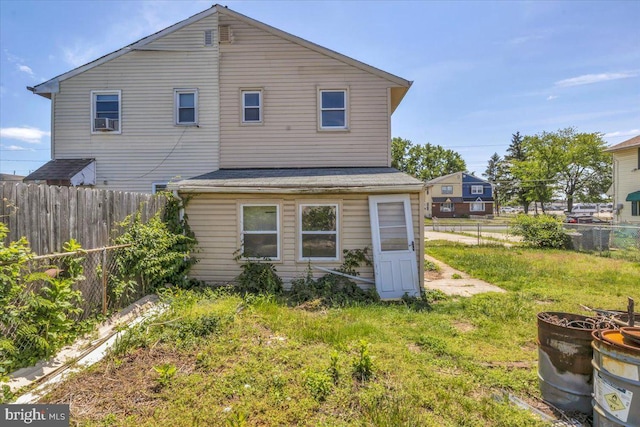 7175 Lee Ave, Pennsauken, NJ 08110 - view of rear view of house
