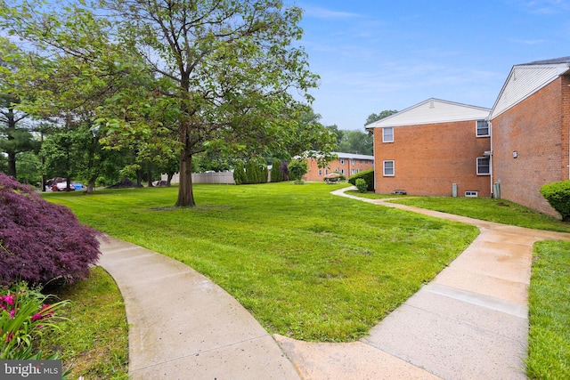132 The Orchards Unit I, East Windsor, NJ 08520 - view of grassy yard