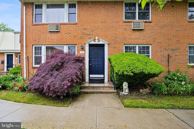 132 The Orchards Unit I, East Windsor, NJ 08520 - view of front facade with brick siding