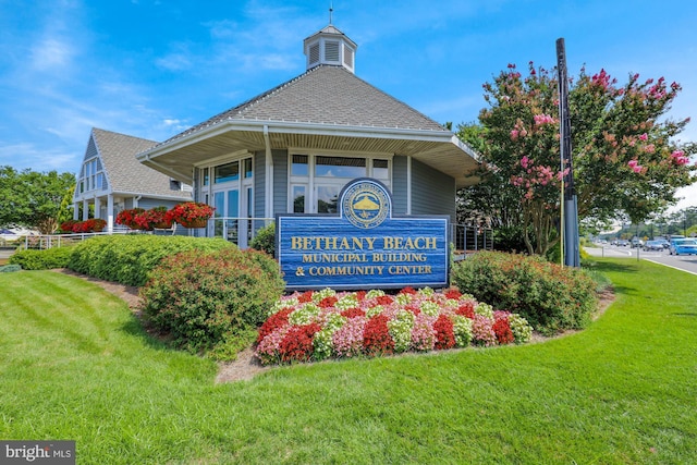 41 Beach Club Ave, Ocean View, DE 19970 - community sign with a yard