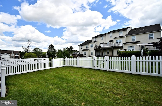 1664 Brynne Ln, Pottstown, PA 19464 - view of yard with a residential view