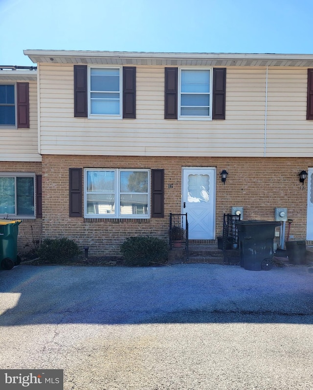 16 W Ninth St, Waynesboro, PA 17268 - view of property featuring brick siding