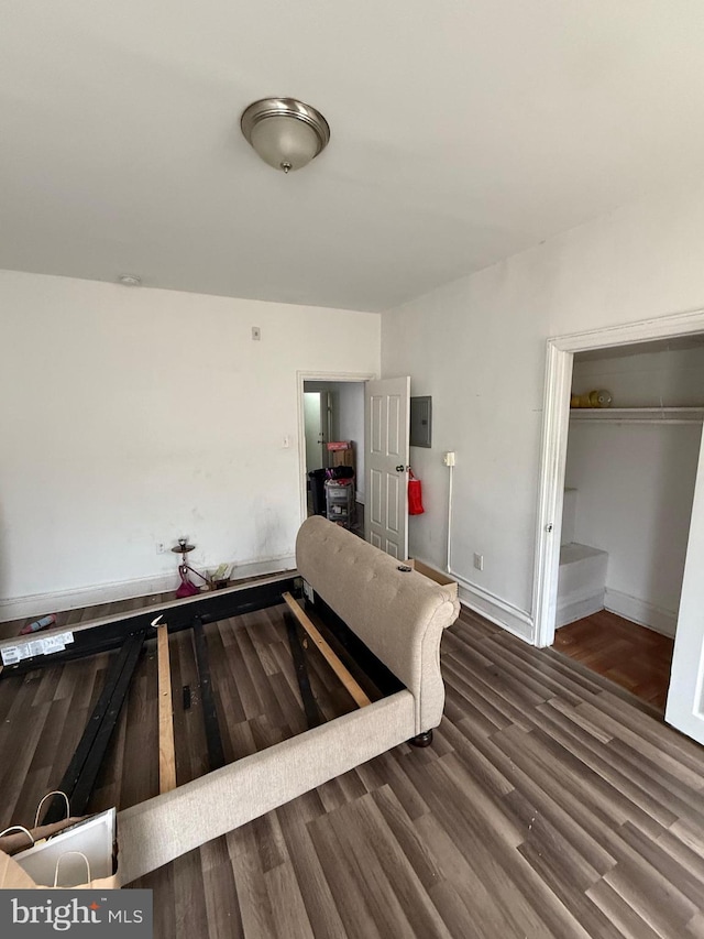 1512 Lindley Ave, Philadelphia, PA 19141 - bedroom featuring wood finished floors and baseboards